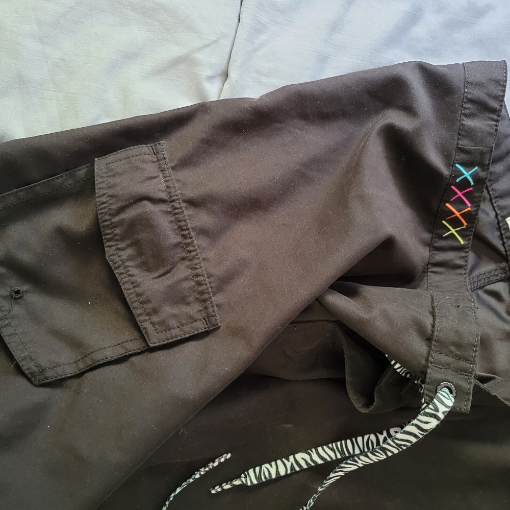 Roxy Board Shorts - Picture 4 of 4